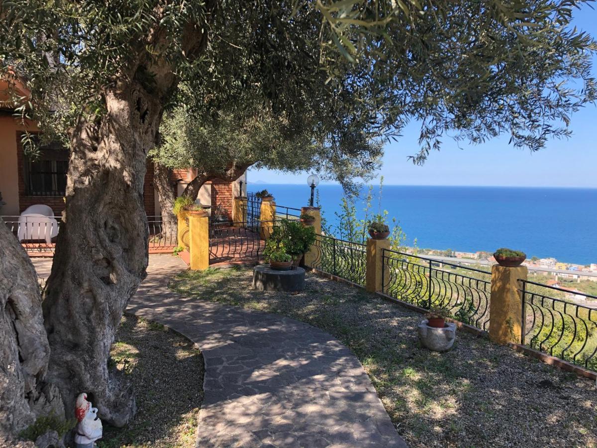 Villetta Monte Patti Exteriör bild